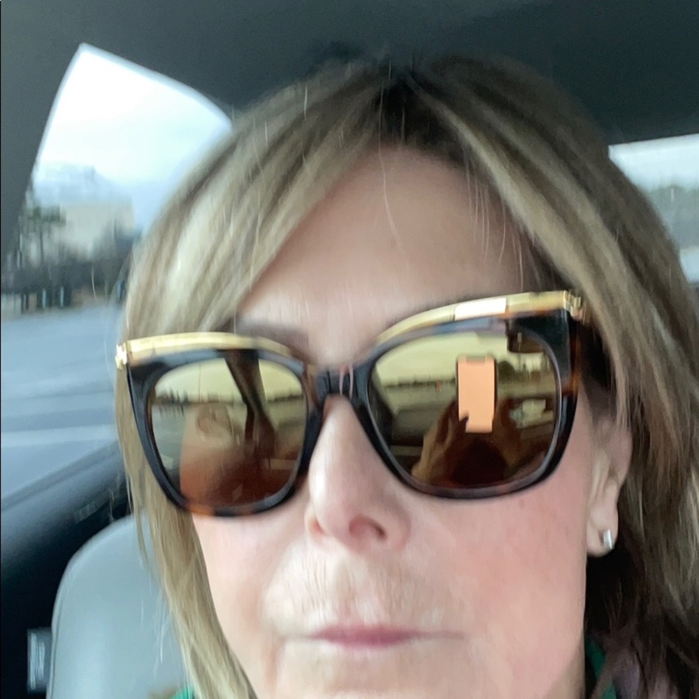 Meet your Posher, Cathy